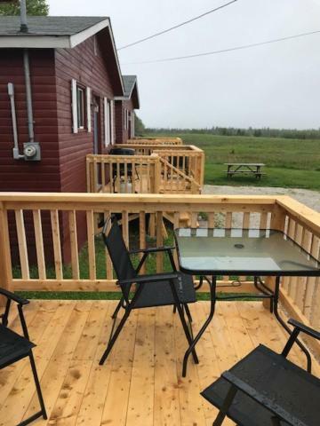 Lush'S Cottages Cormack Экстерьер фото